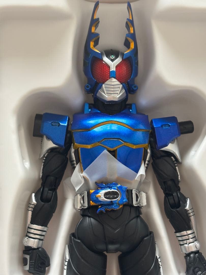 真骨彫製法　フィギュアーツ　仮面ライダーガタック