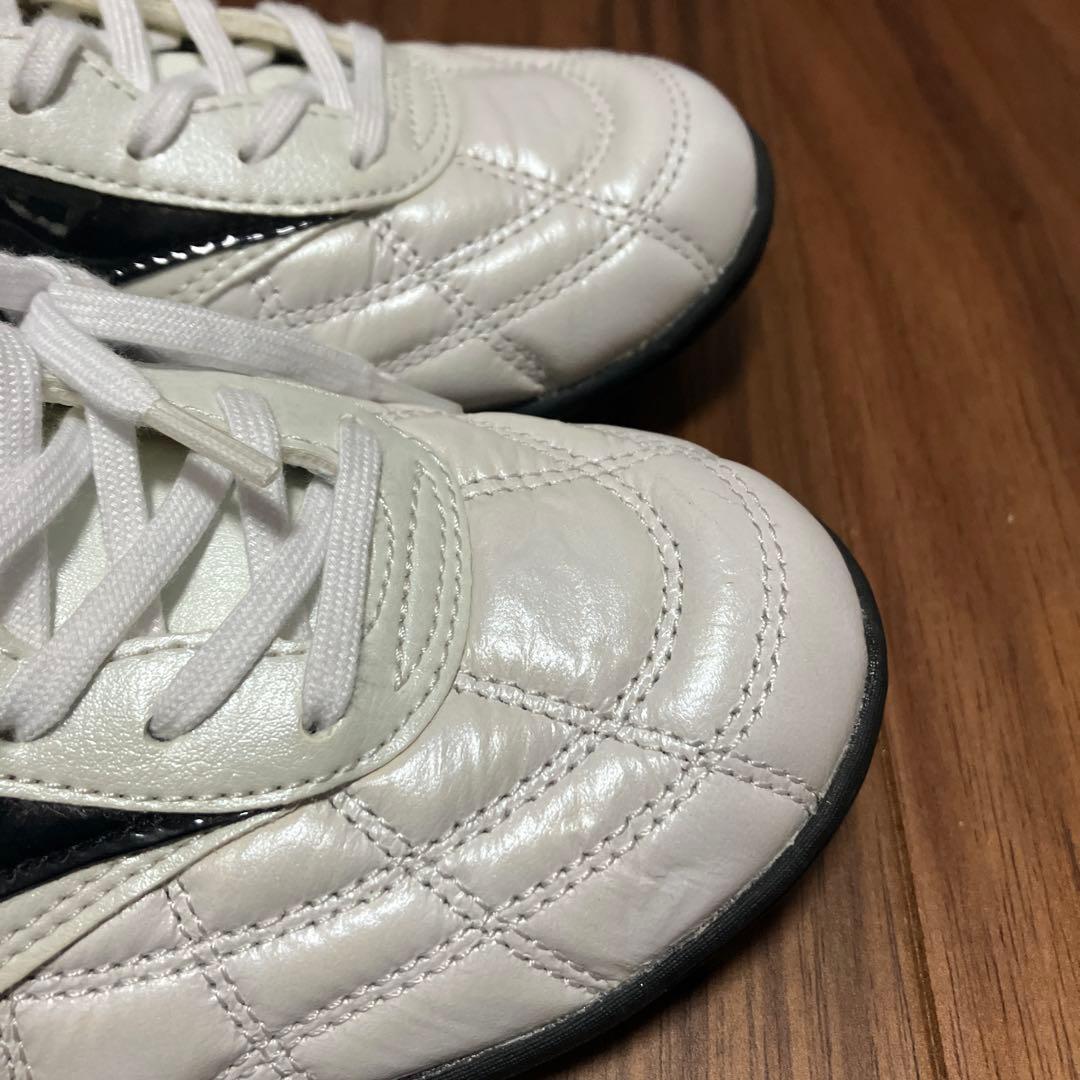 MIZUNO モレリア　トレーニングシューズ　極美品　24.5 Jr.