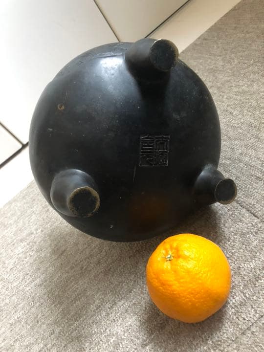 巨大な古銅製香炉  人物彫刻 3.7kg
