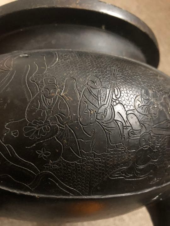 巨大な古銅製香炉  人物彫刻 3.7kg