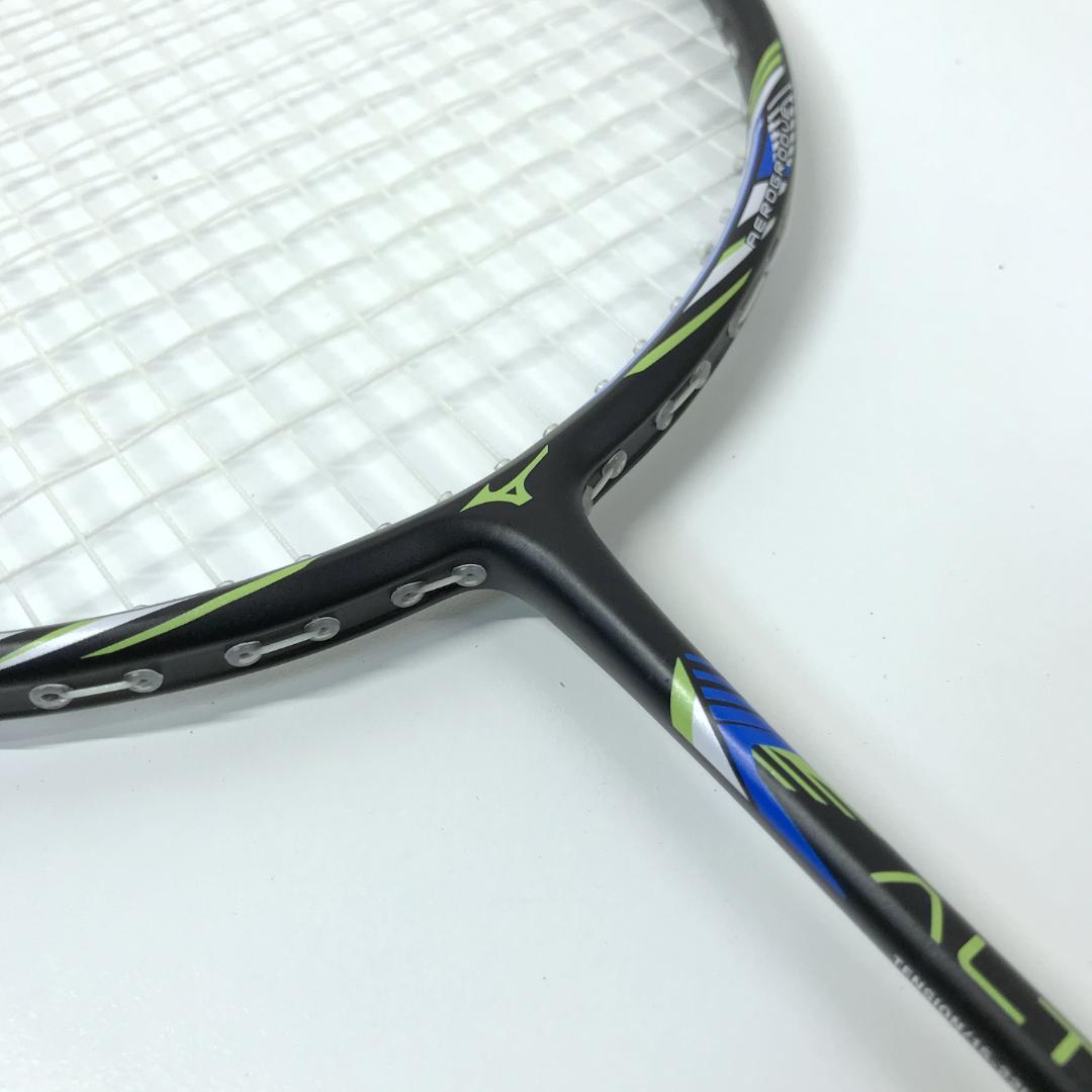 【美品】MIZUNO バドミントン ラケット ALTIUS SONIC 4U6G