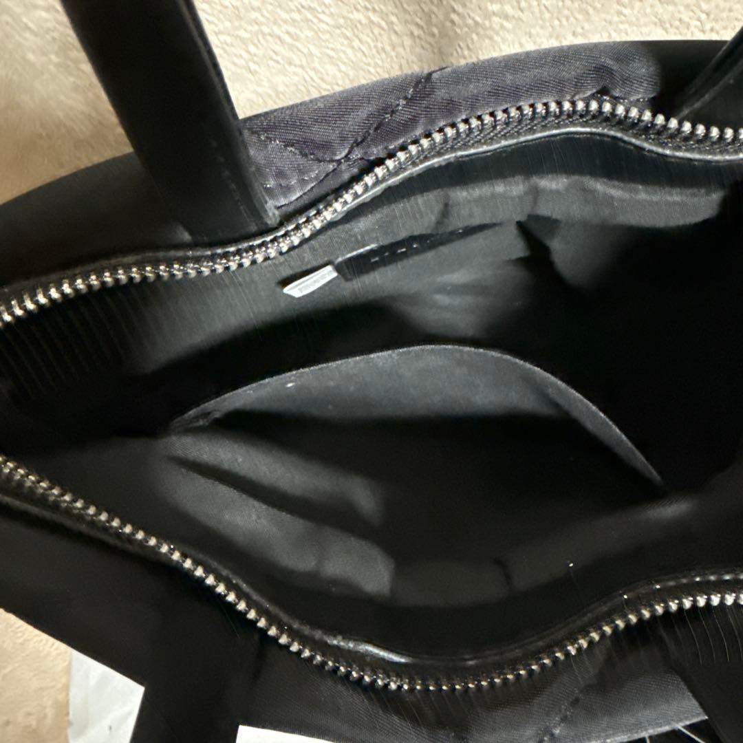 PRADA ブラック ノベルティナイロンバッグ