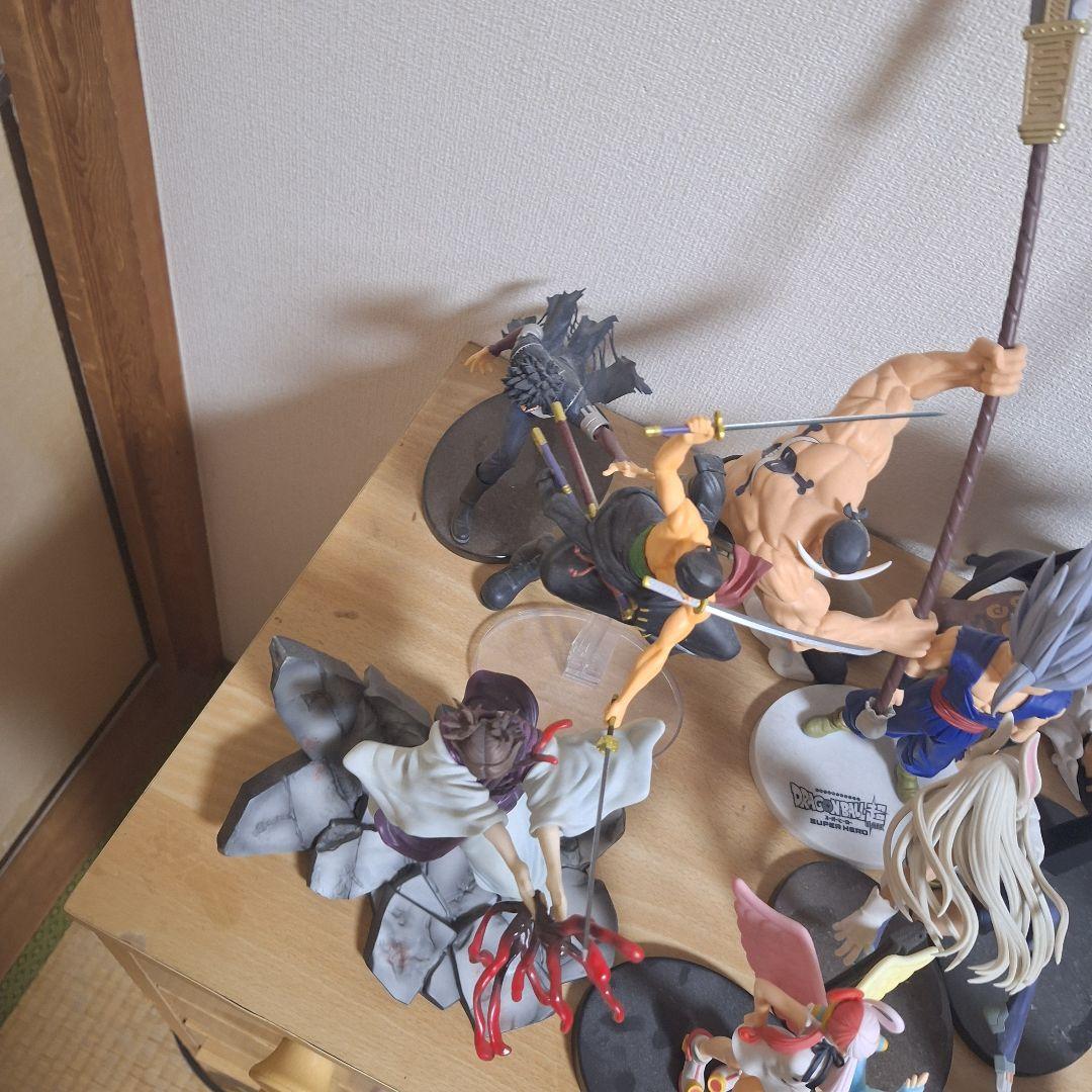アニメキャラクター フィギュア コレクション