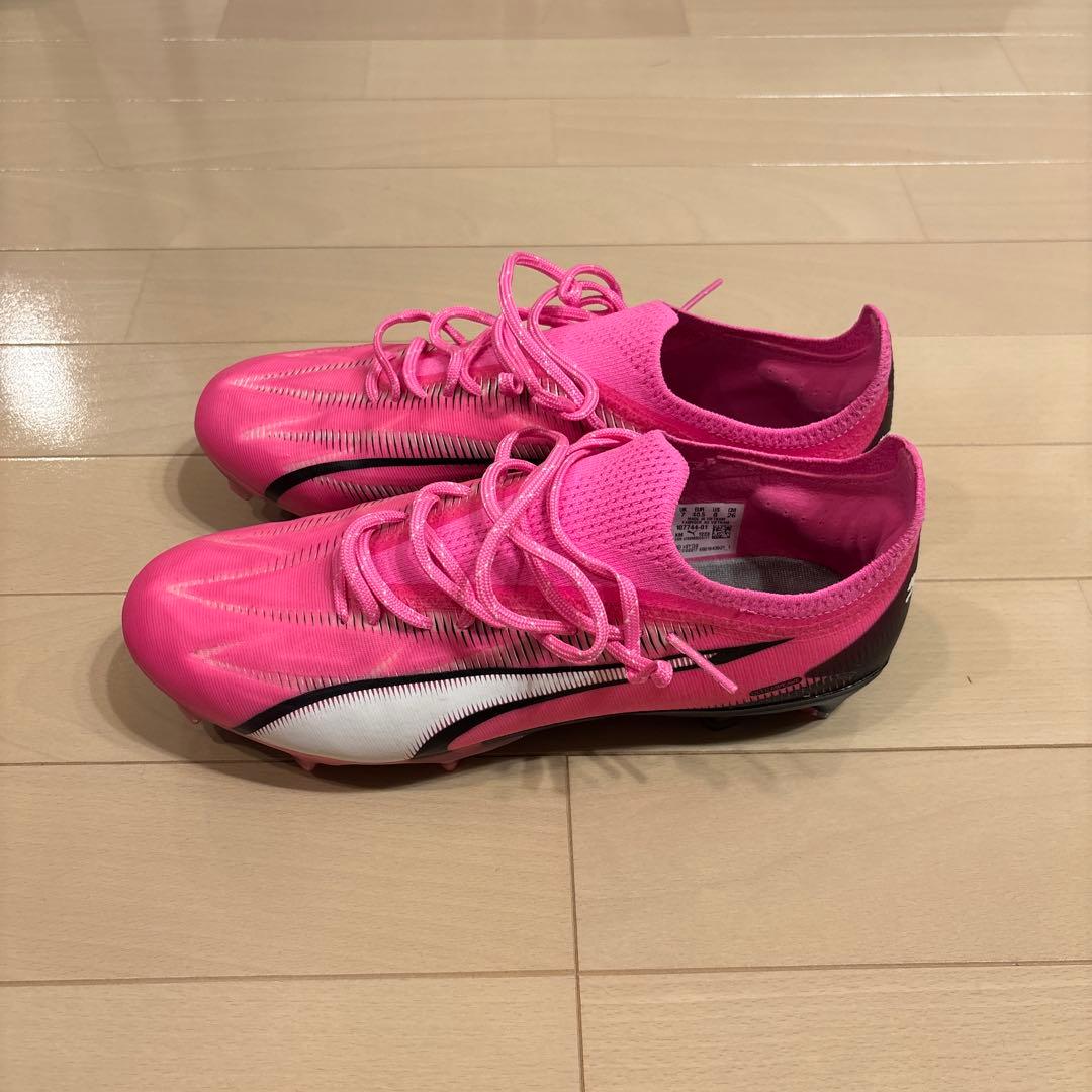 PUMAウルトラ 26cm サッカースパイク ピンク
