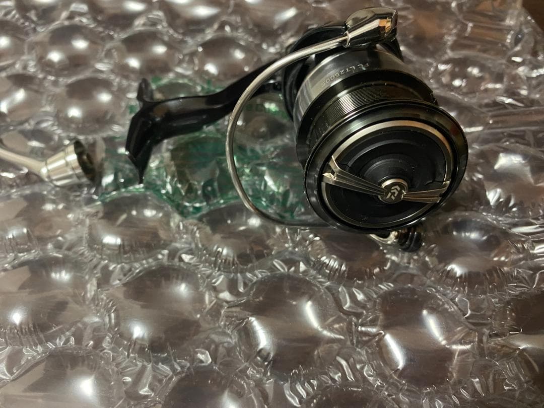 【美品】ダイワ 24 セルテート FC LT2500S