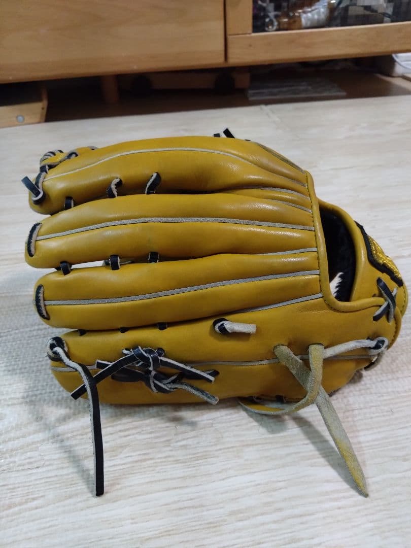 ハイゴールド　軟式グローブ 　オールラウンド用