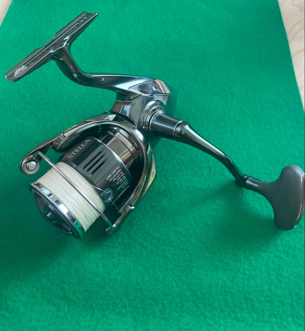 22 STELLA 3000MHG スピニングリール
