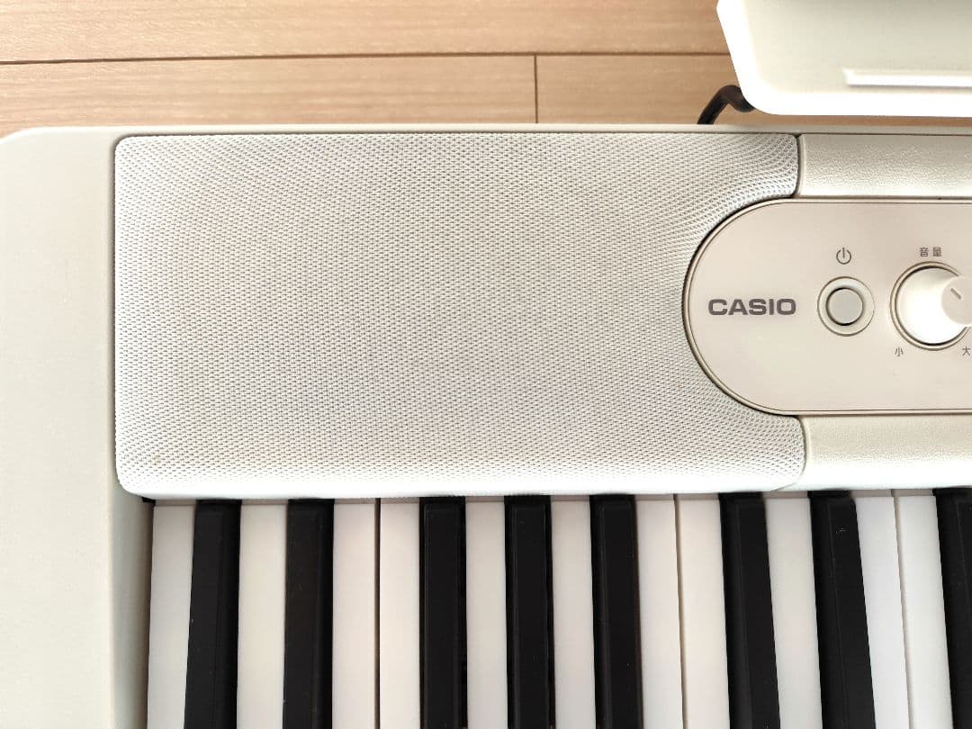 美品　CASIO LK-520 電子キーボード 光ナビゲーション