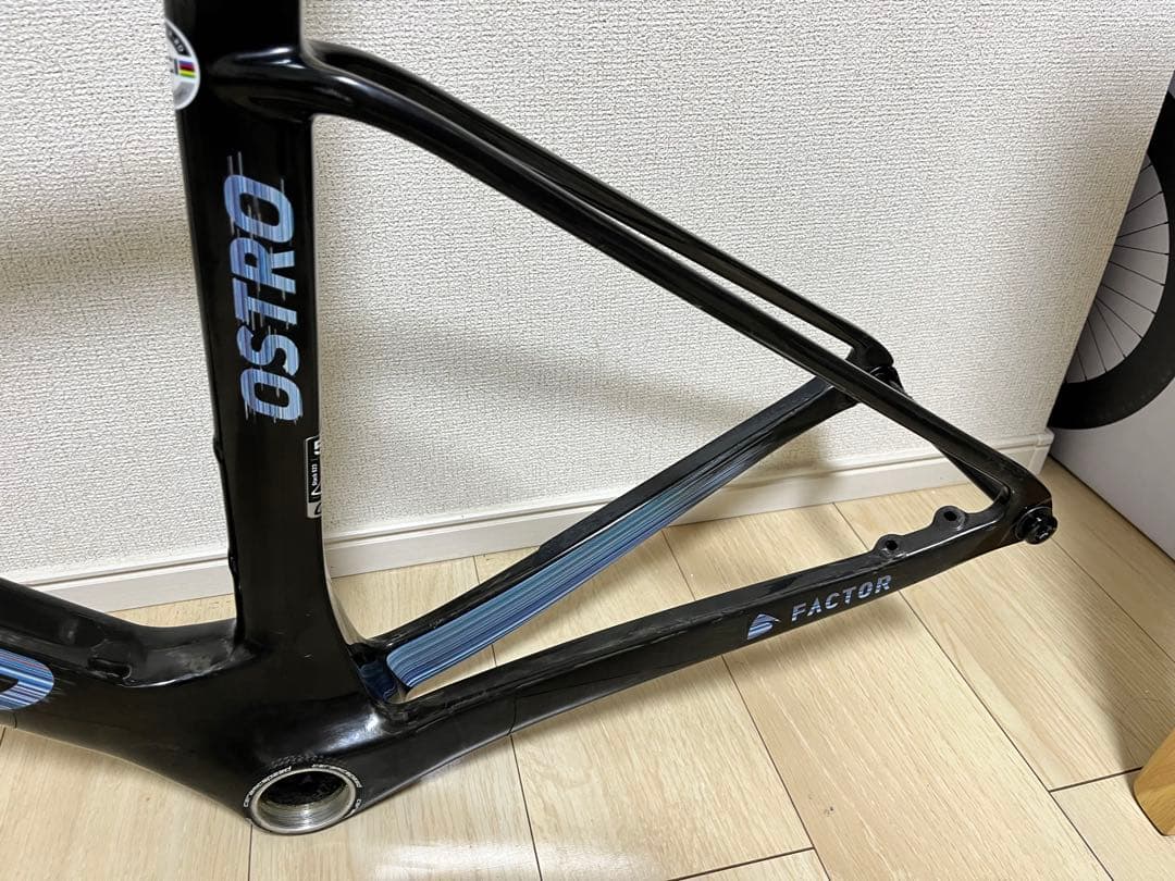 値下げ　FACTOR OSTRO VAM 52サイズ　ロードバイクフレーム