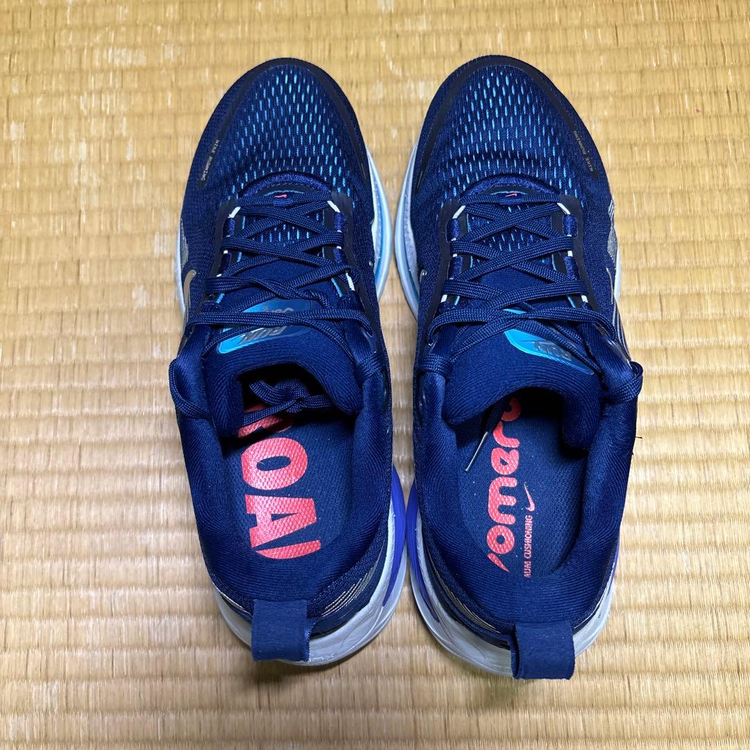 【美品】NIKE ボメロ18 25.5cm