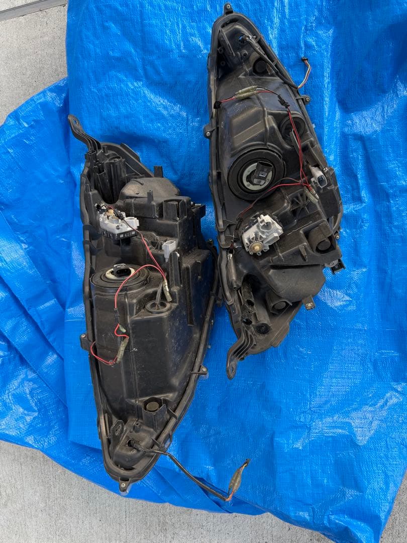 トヨタ アクア G's イカリング 流れるウインカー 加工済み ヘッドライト