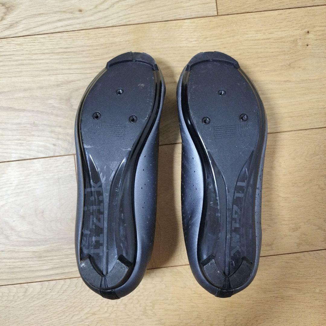 ウェア Fizik TEMPO OVERCURVE R5 26.7 cm EU41.5