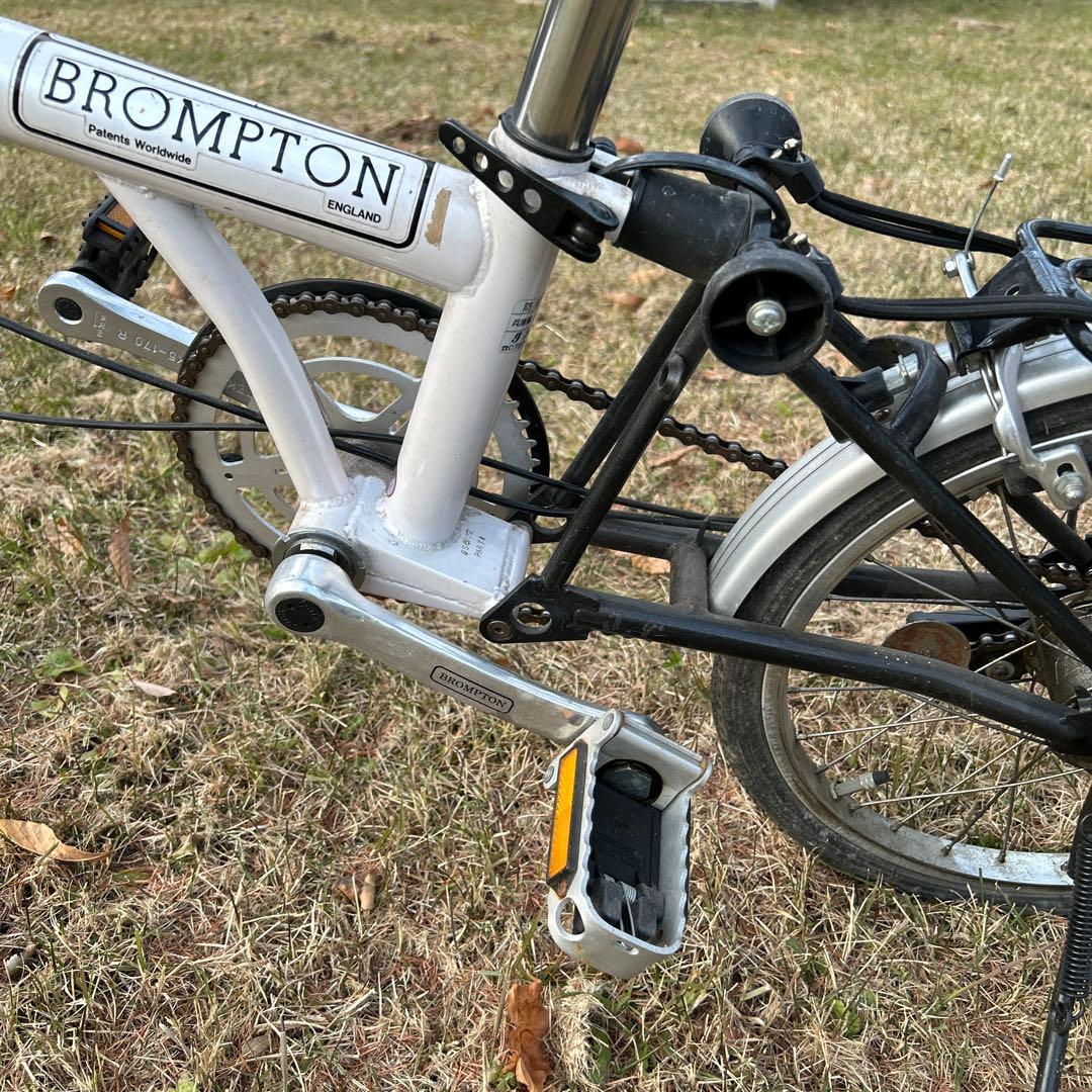 ブロンプトンBrompton折りたたみ自転車　ホワイト　BS6102 PART