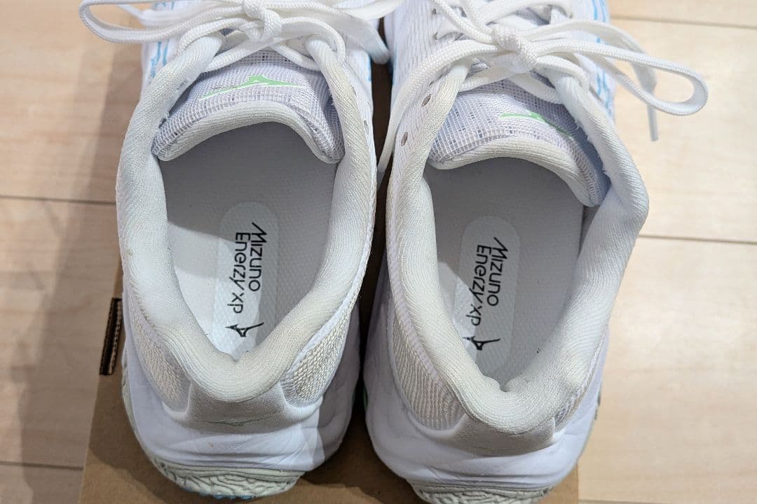 MIZUNO　ウエーブライトニング エリート(バレーボール)23.0cm