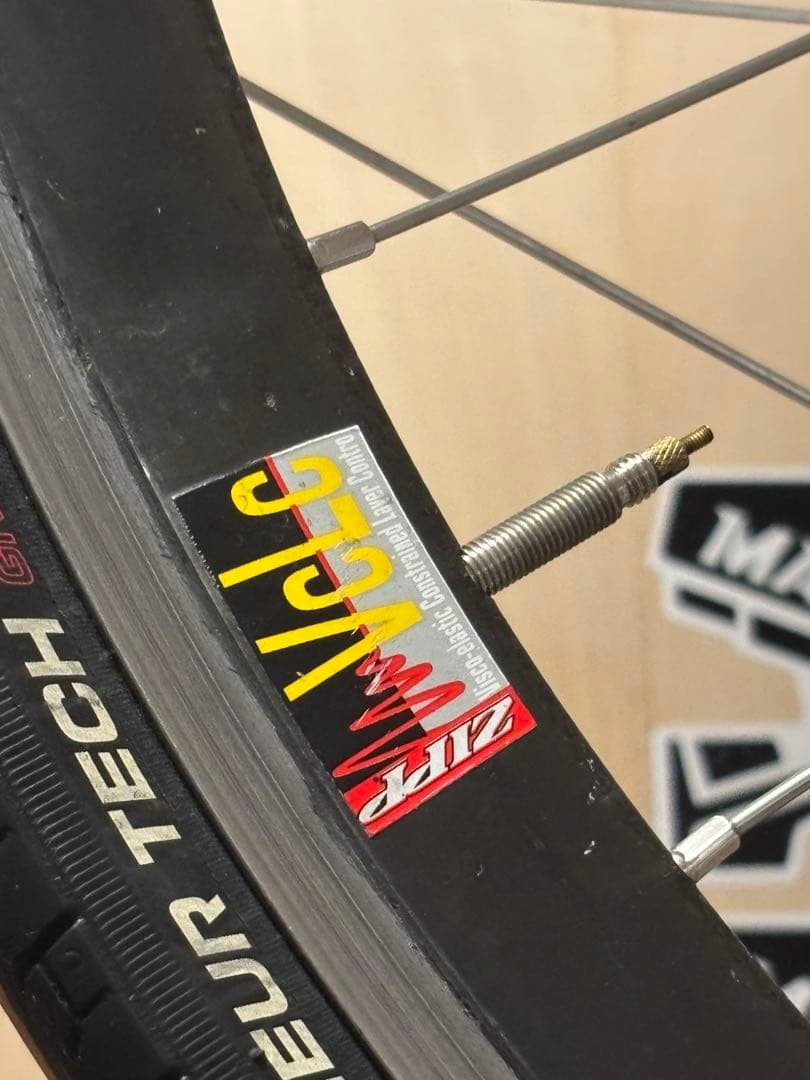 zipp 303 クリンチャー　ピストバイク　前後