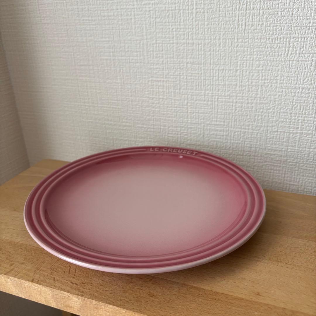 ⚫︎ル・クルーゼ　ペア　ラウンドプレート　お皿　ピンク 　　　　　　　　　　　　a