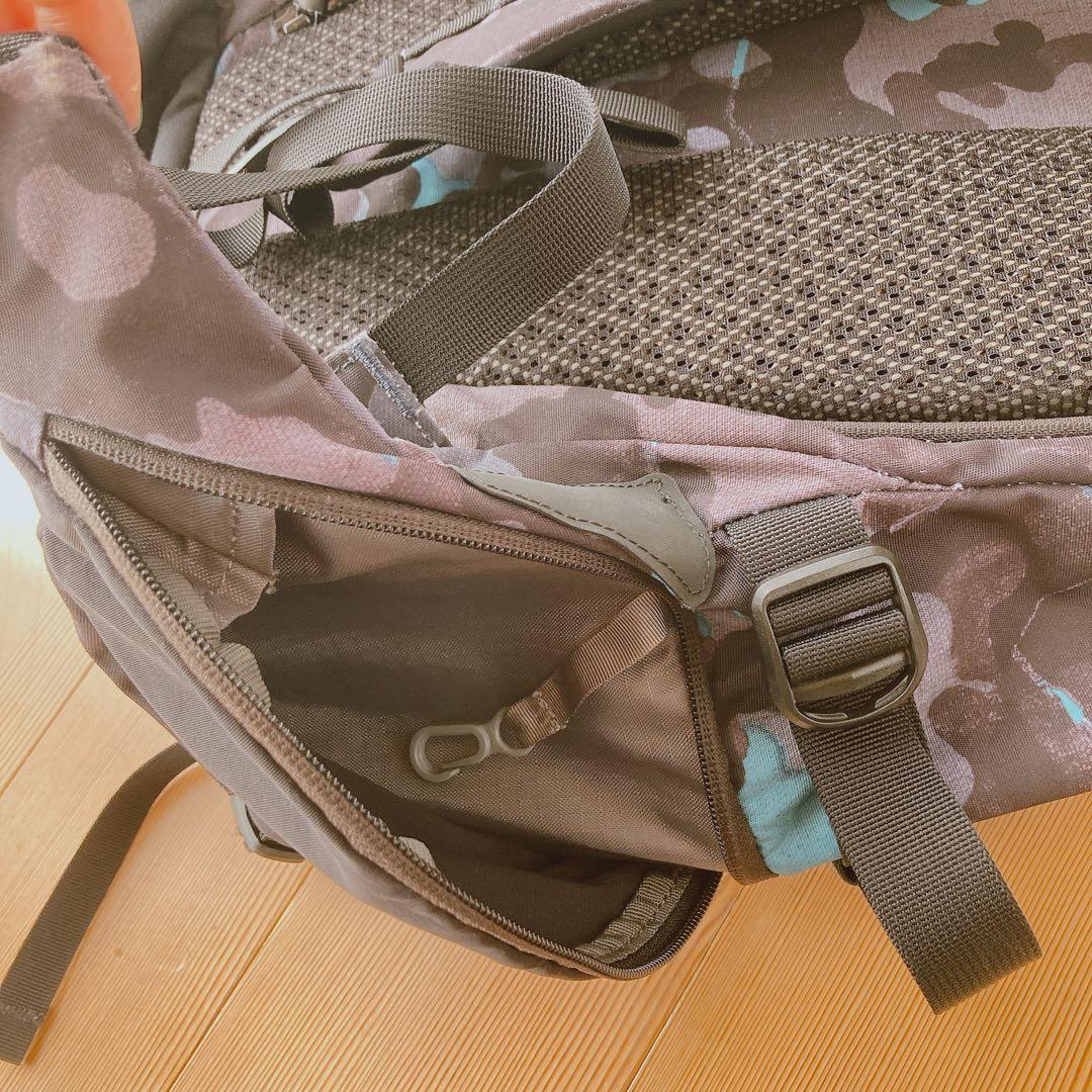 BURTON [AK] バックパック 28L