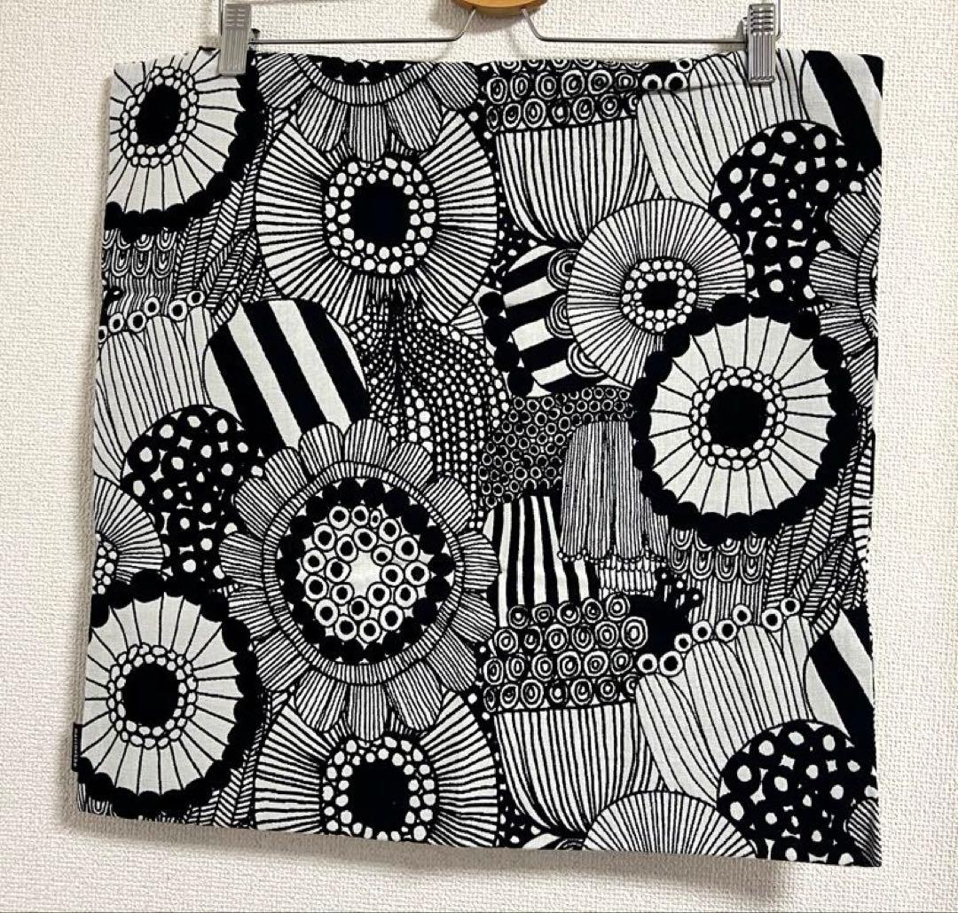 ◎新品未使用◎マリメッコ　marimekko クッションカバー　厚手生地
