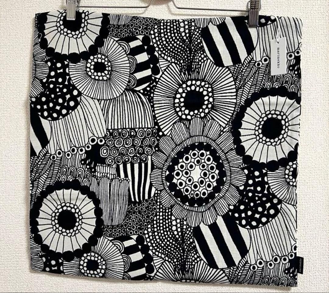 ◎新品未使用◎マリメッコ　marimekko クッションカバー　厚手生地