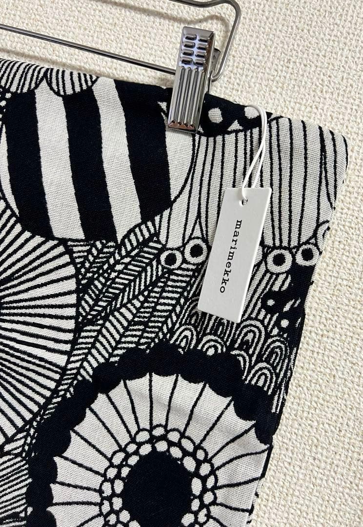 ◎新品未使用◎マリメッコ　marimekko クッションカバー　厚手生地