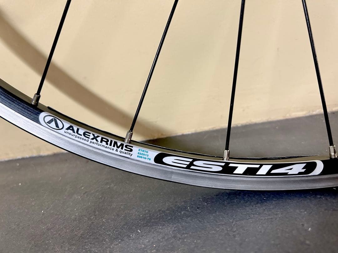 【TNI ハブ&リム使用】後輪700Cホイール！重量0.98kg