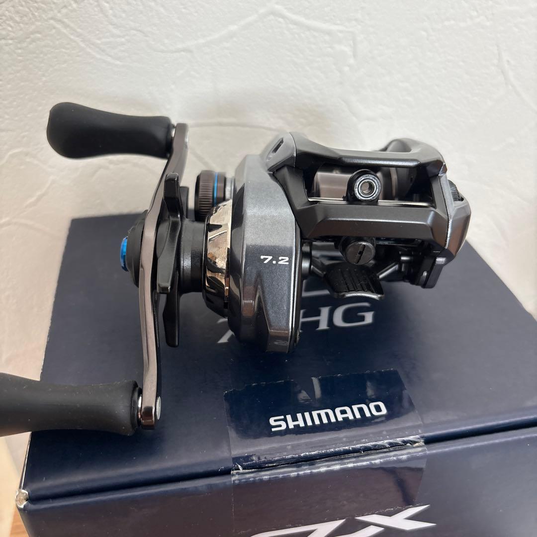 新品未使用‼️シマノ(SHIMANO) 23 SLX DC 70HG 右ハンドル