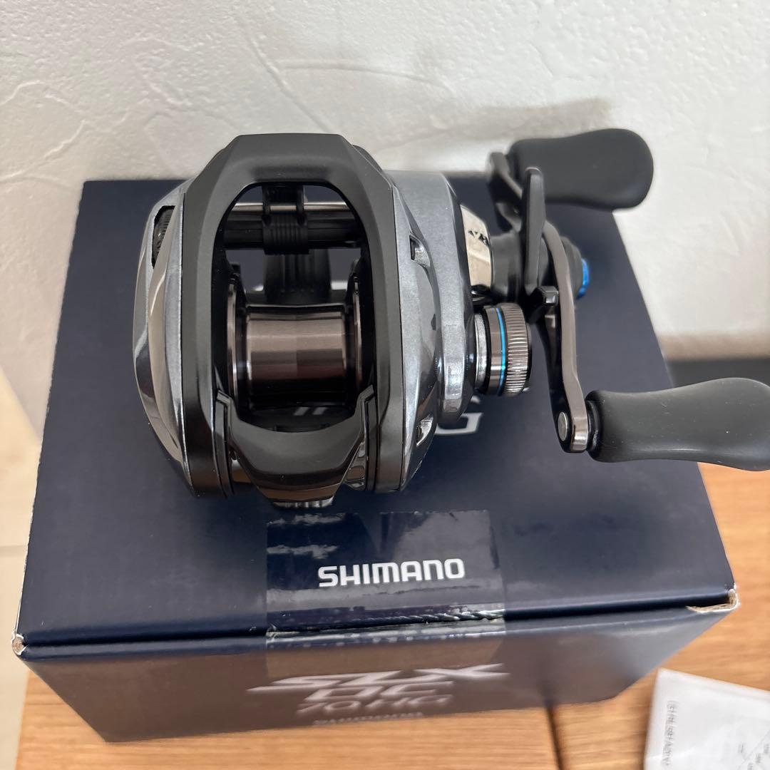 新品未使用‼️シマノ(SHIMANO) 23 SLX DC 70HG 右ハンドル