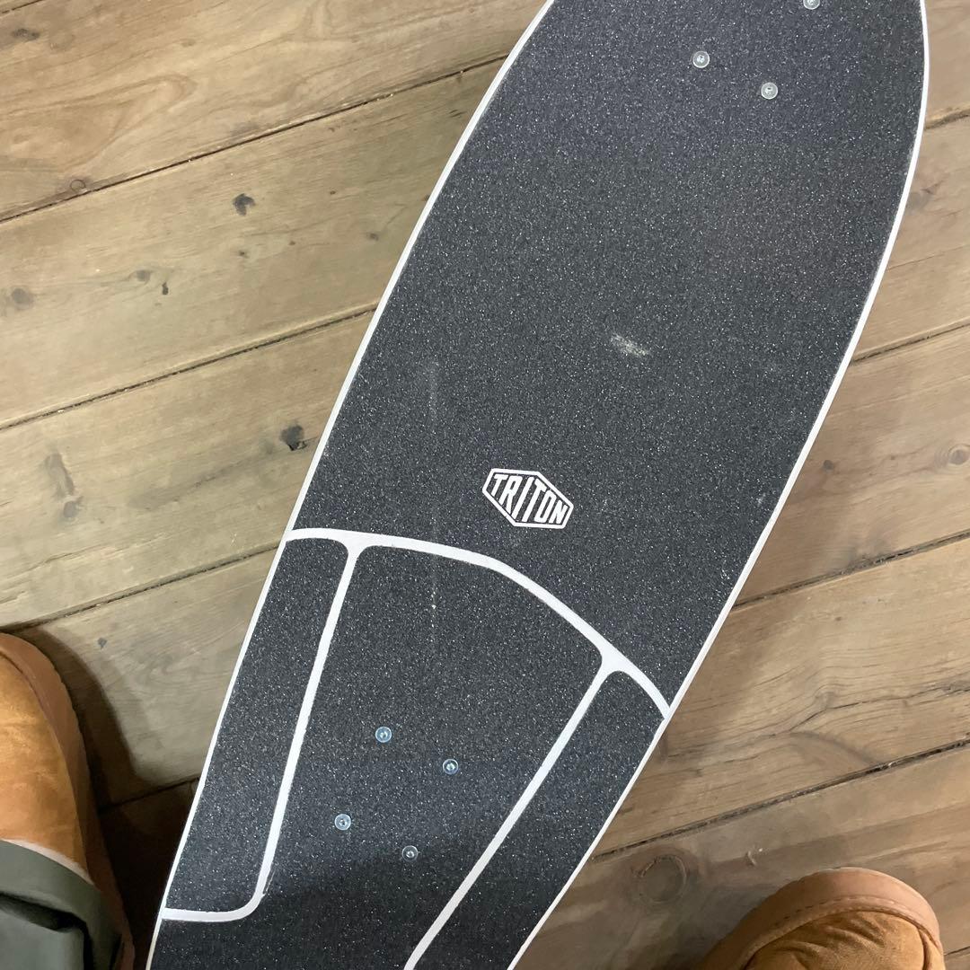 TRITON ストライプデザイン コンプリートスケートボード