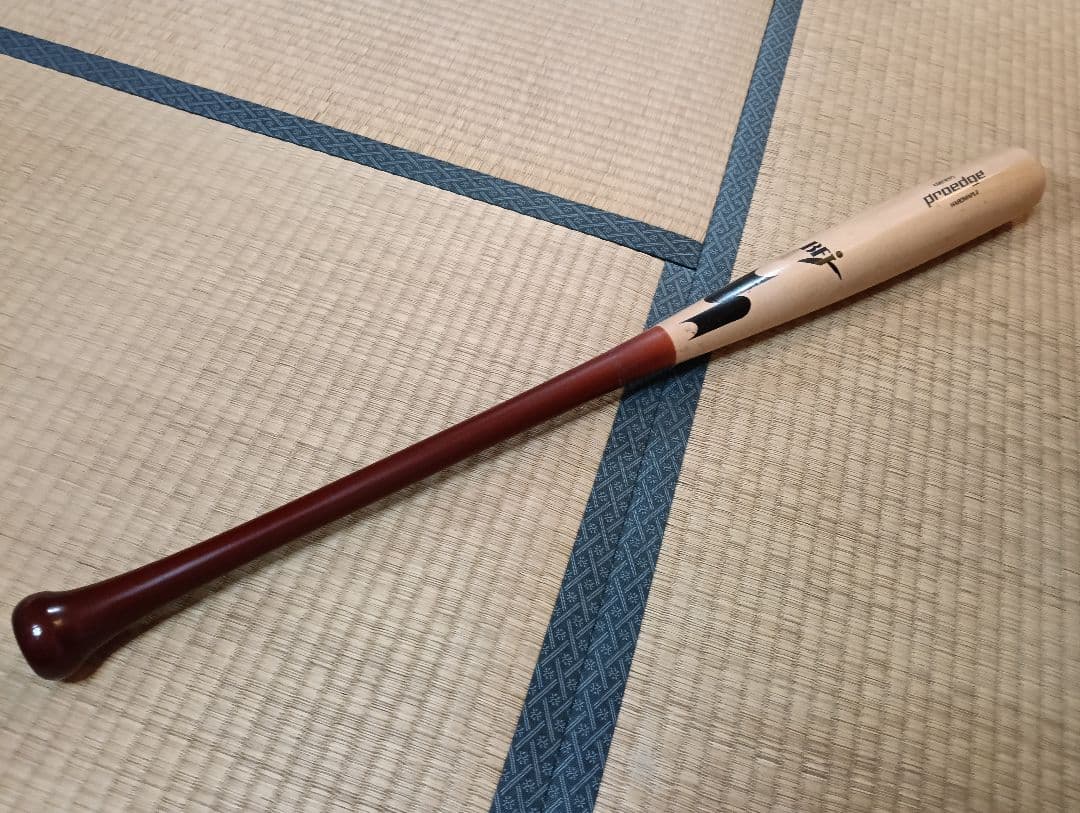 比較的美品　SSKプロフェッショナル木製バット　巨人　坂本勇人選手モデル バット