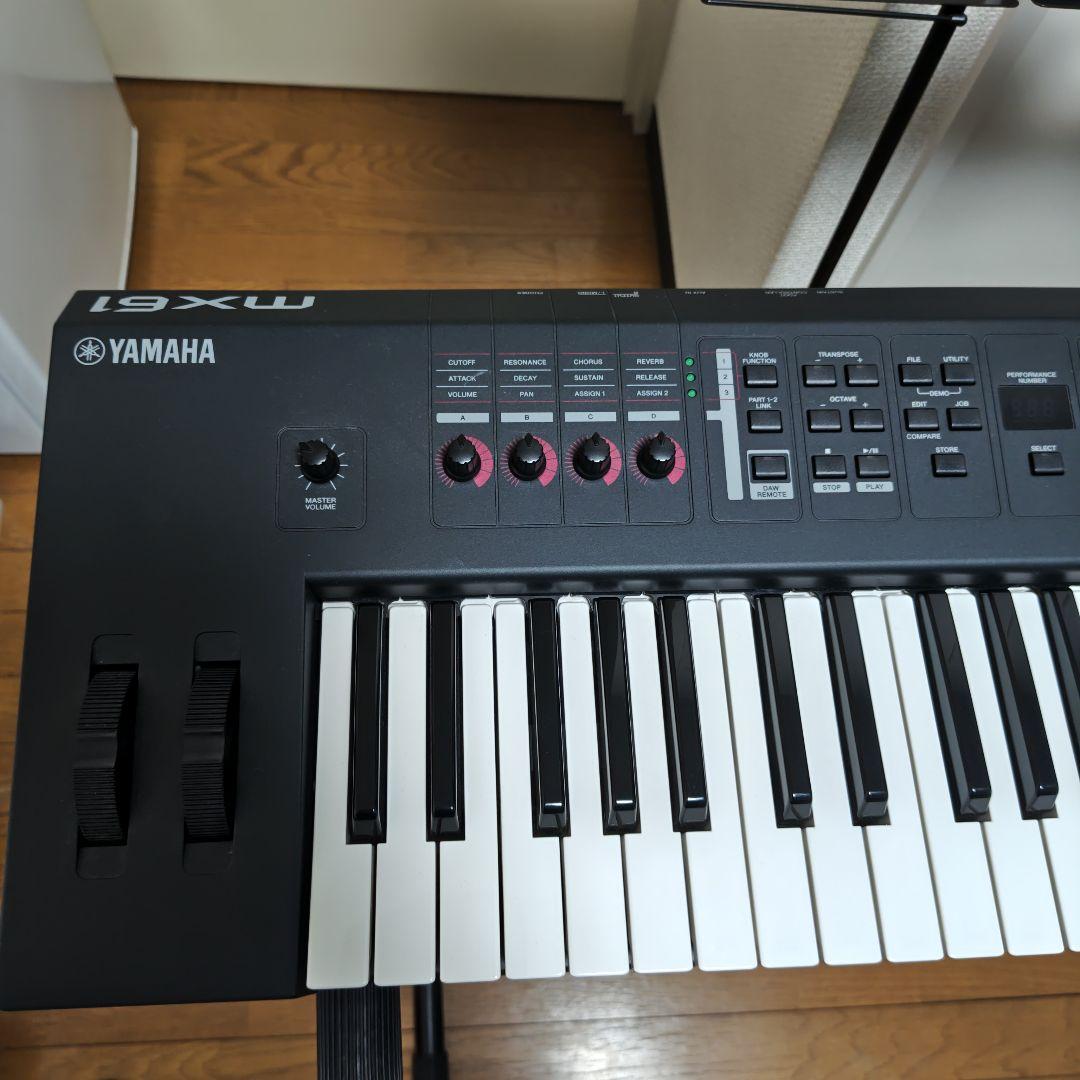 YAMAHA MX61 シンセサイザー 61鍵 スタンド付 付属品多数　ヤマハ