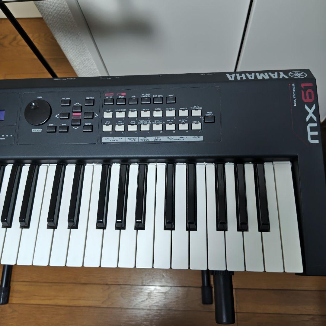 YAMAHA MX61 シンセサイザー 61鍵 スタンド付 付属品多数　ヤマハ