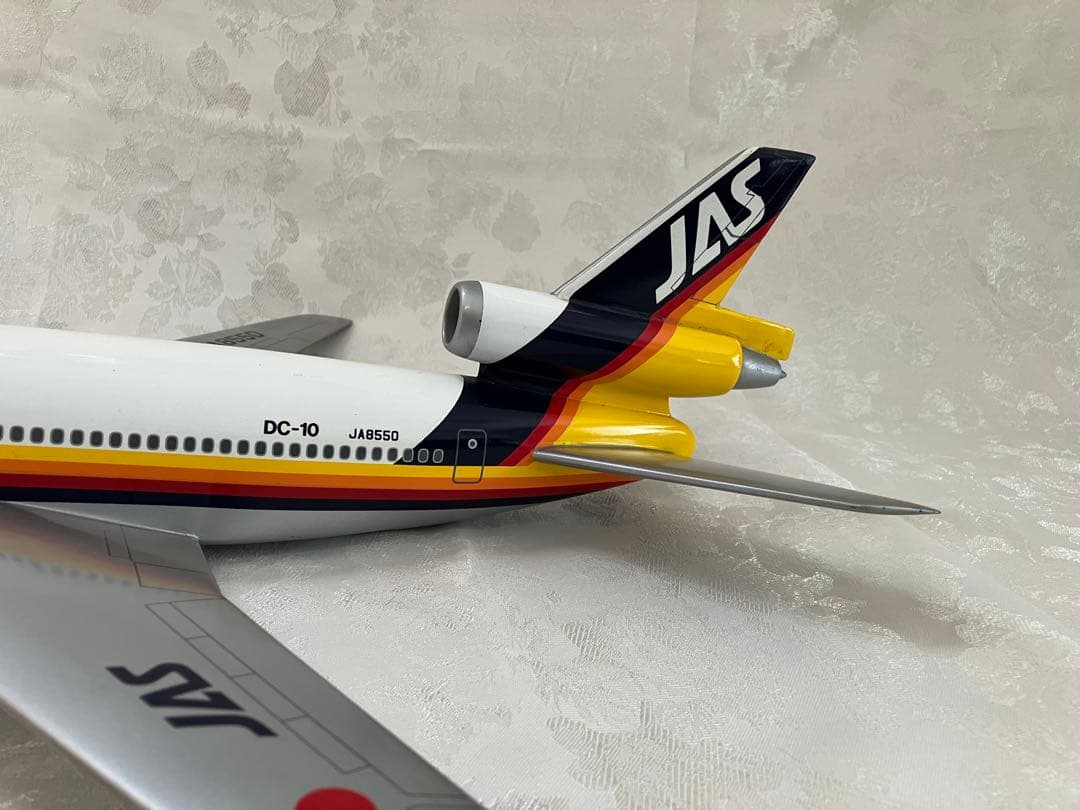 JAS 日本エアシステム　1/100 DC-10 JA8550