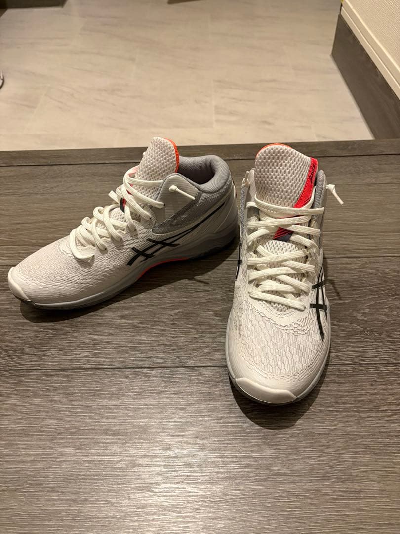 超美品！アシックス　asics バレーシューズ　ミドルカット　27.5cm