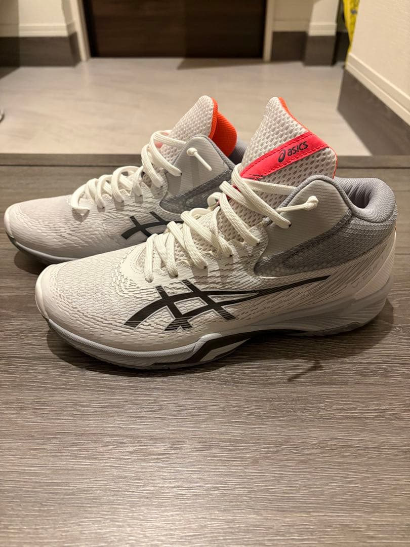 超美品！アシックス　asics バレーシューズ　ミドルカット　27.5cm