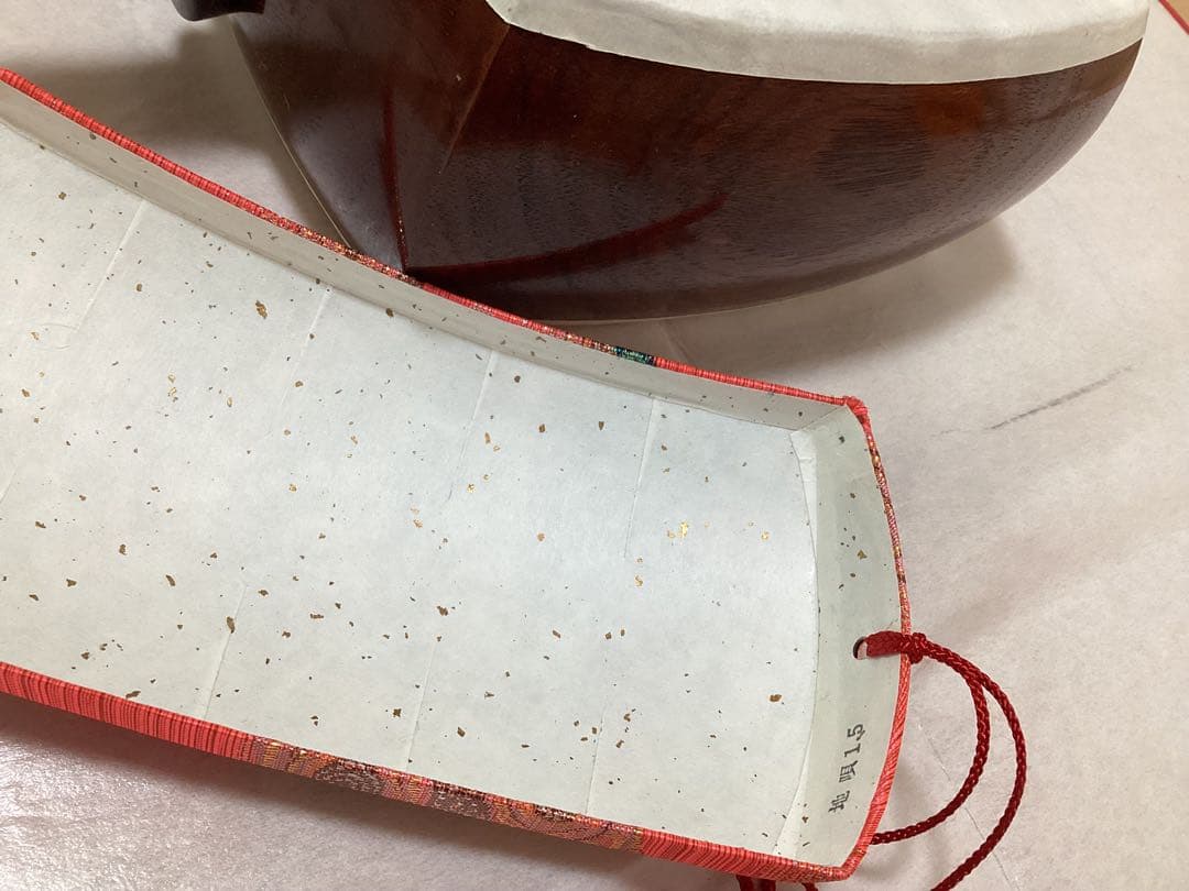 地唄三味線　中棹　ケース付き