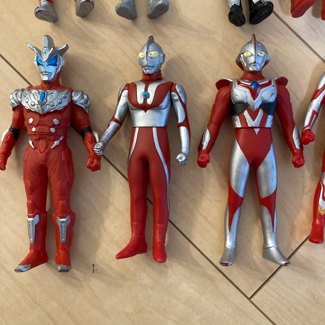 ウルトラマン　フィギュア　中古品15体