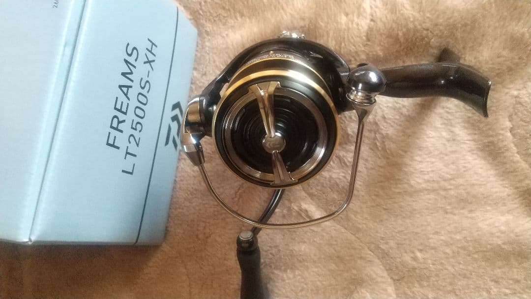 未使用26フリームス LT2500S-XH DAIWA ダイワ リール