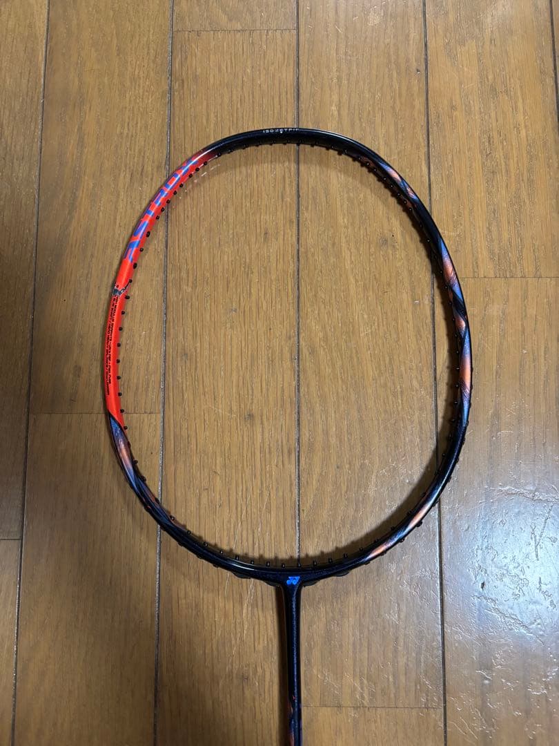 バドミントンアストロックス77PRO