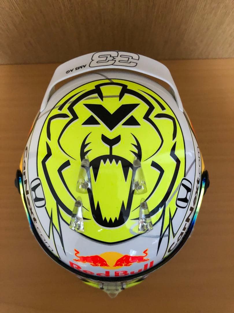 マックス・フェルスタッペン レッドブル1/2ヘルメット2021年オーストリアGP
