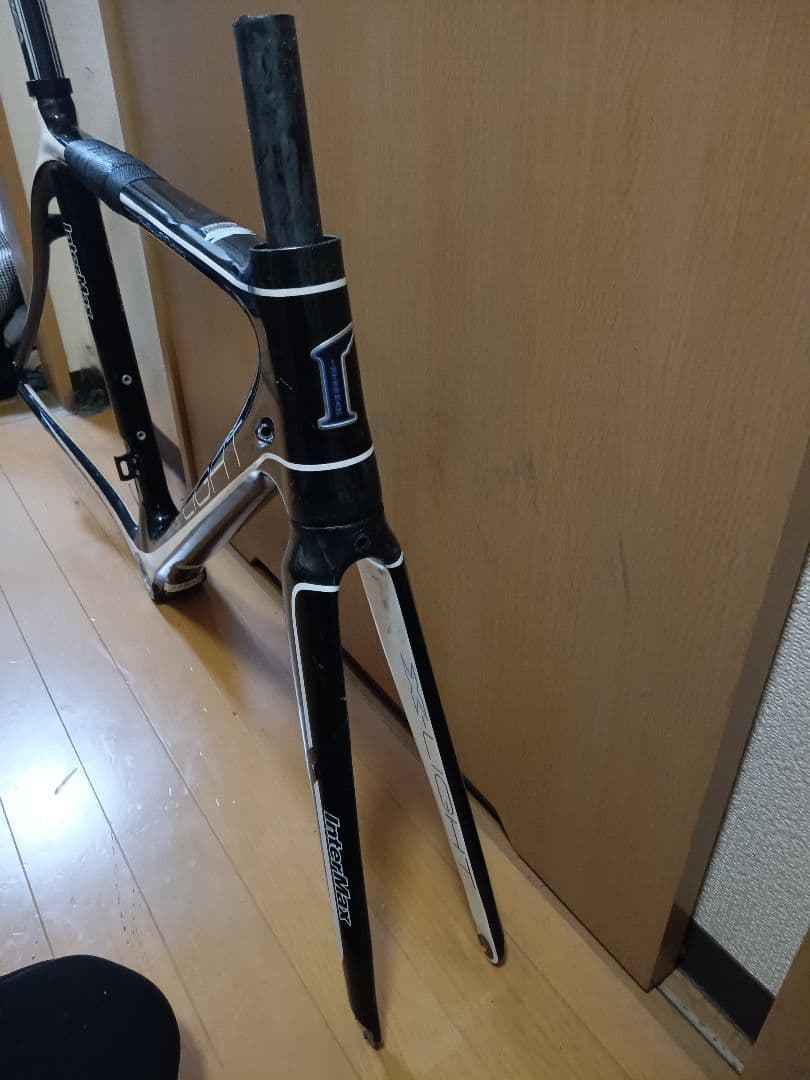 yuuya　X-LIGHT カーボンロードバイクフレーム