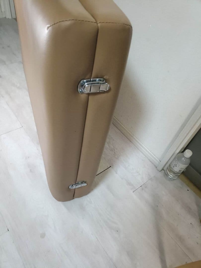 エステ マッサージベッド施術ベッド 折りたたみベッド セブンビューティー　有孔