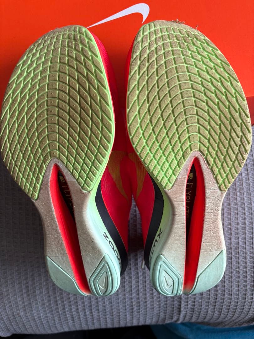 スパイク・シューズ Nike ZoomX VAPORFLY NEXT %4 26.5cm