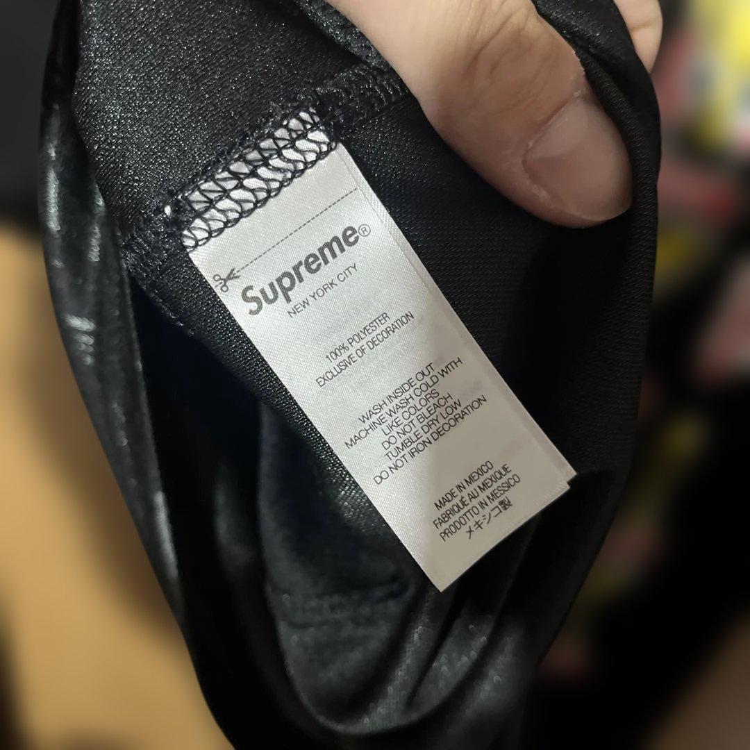 ウェア supreme