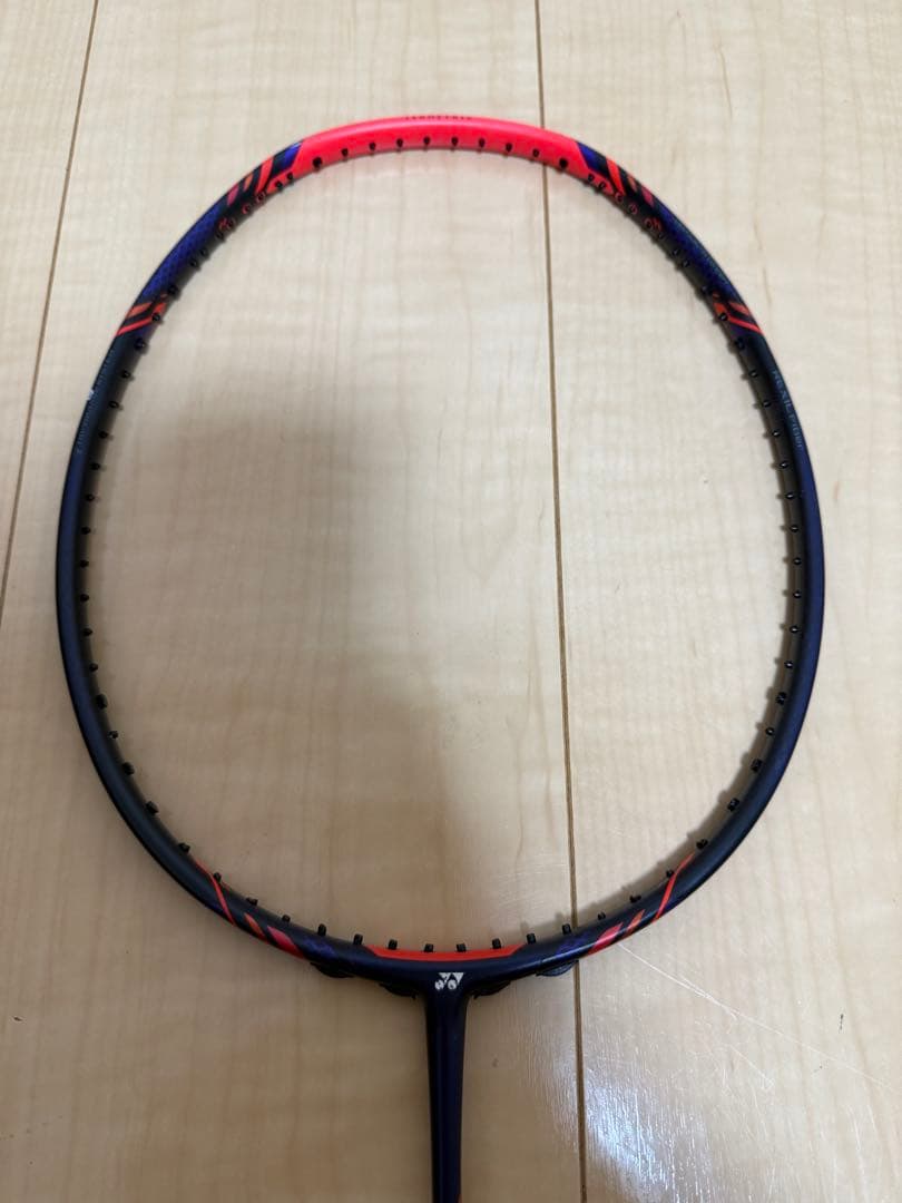 YONEX VOLTRIC GlanZ 4UG5 バドミントンラケット 廃盤品