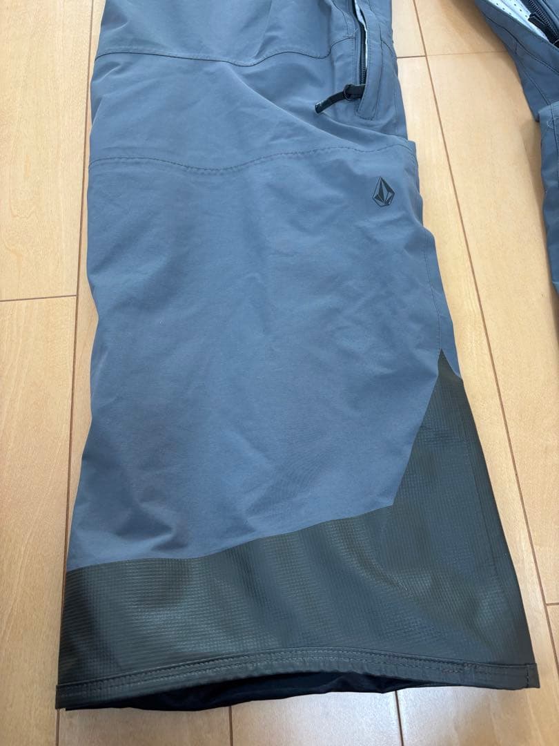 VOLCOM GORE-TEX スノーボードウェア　上下セット　ビブパンツ