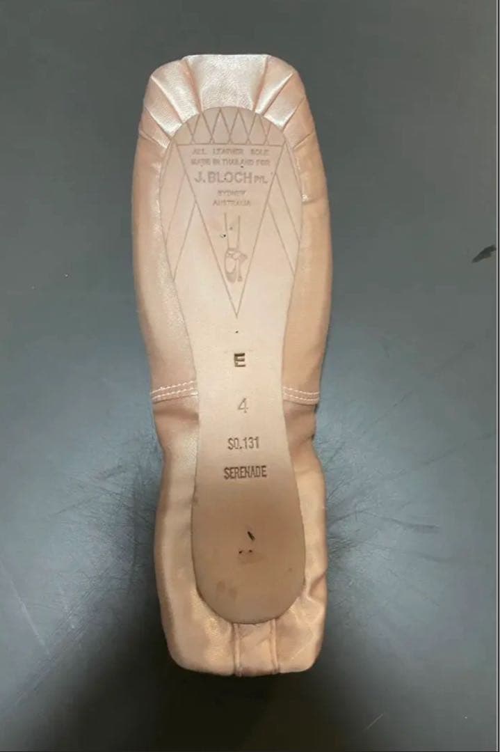 ま*ん様 ❤️新品❤️BLOCH セレナーデ　4(24cm) E:特幅広