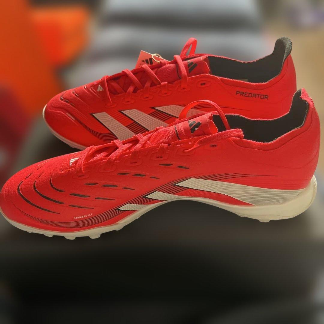 新品タグ付きadidas Predator リーグTF ￼サッカースパイク27