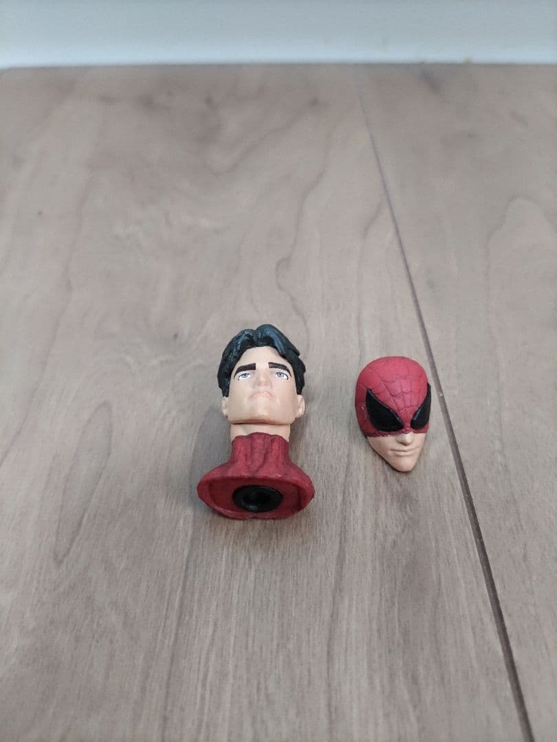 MESS TOYS製のスーペリア・スパイダーマン1/12