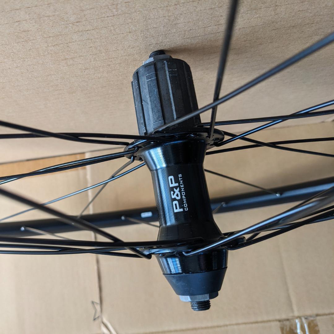 リアホイール WH-A1800R 11速対応 OLD130mm 未走行　新古品