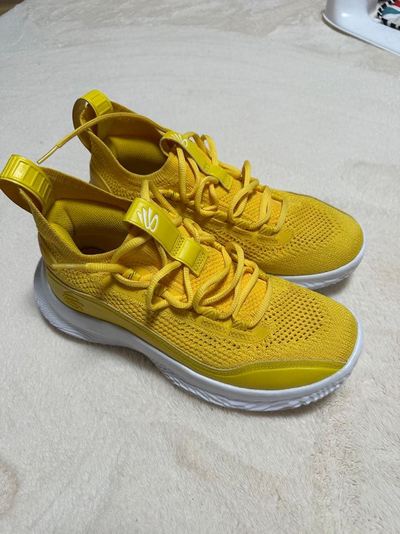 バスケットボールシューズ　バッシュ　curry8 ポップコーン　希少モデル